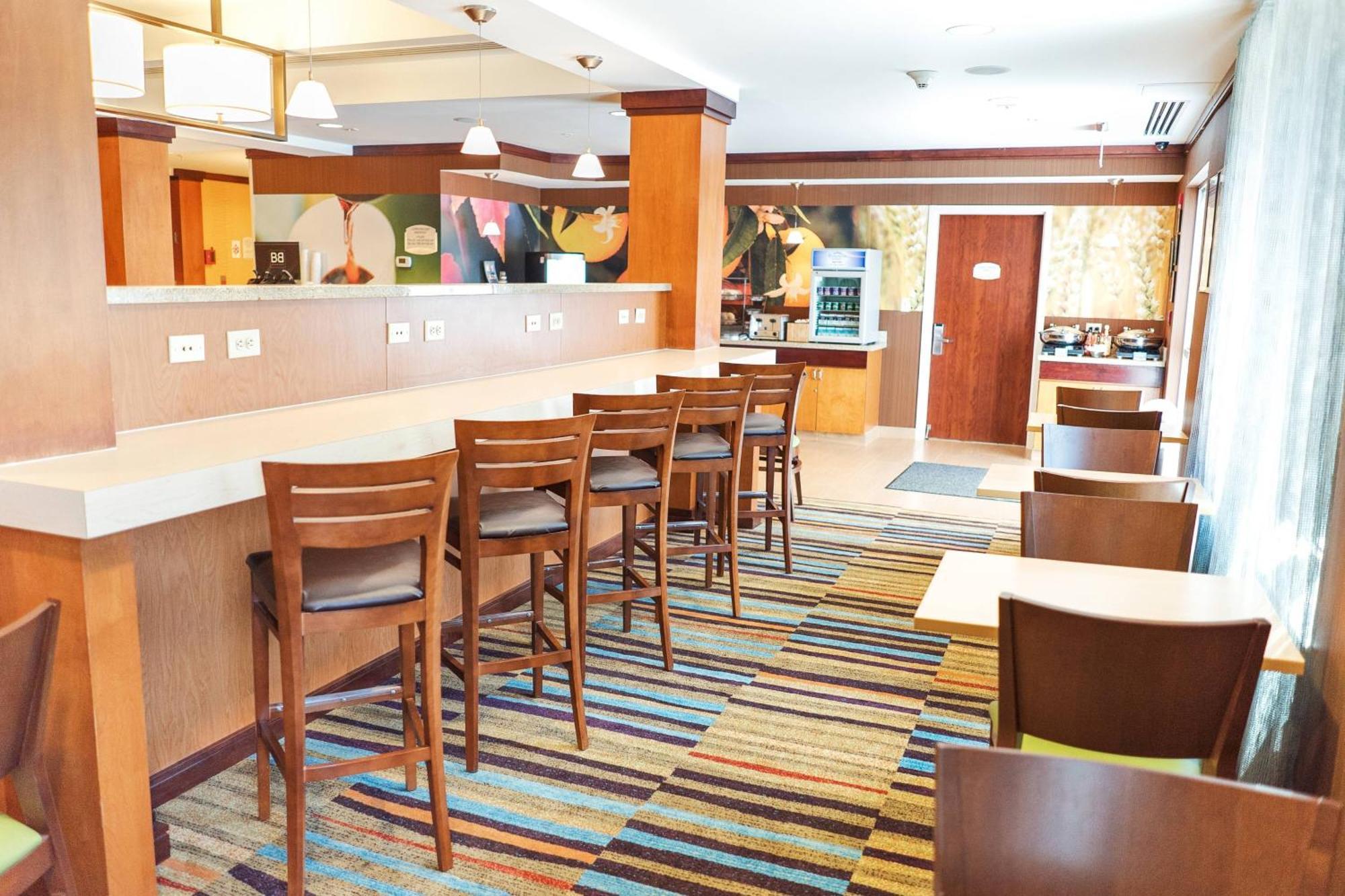 Fairfield By Marriott Medford Long Island Hotel Exterior photo
